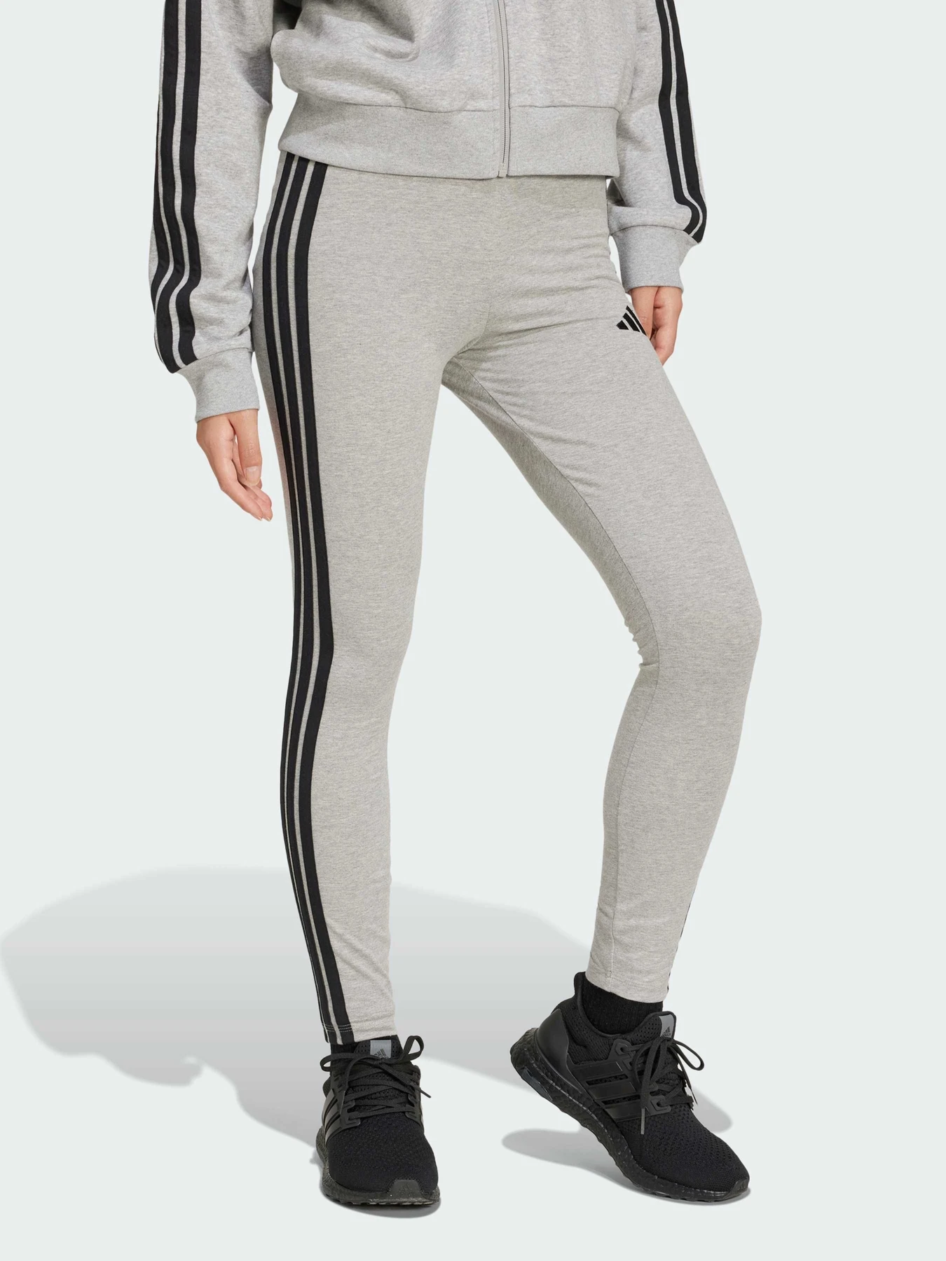 Брюки Adidas модель JE0068 Брюки Adidas модель JE0068 Фото