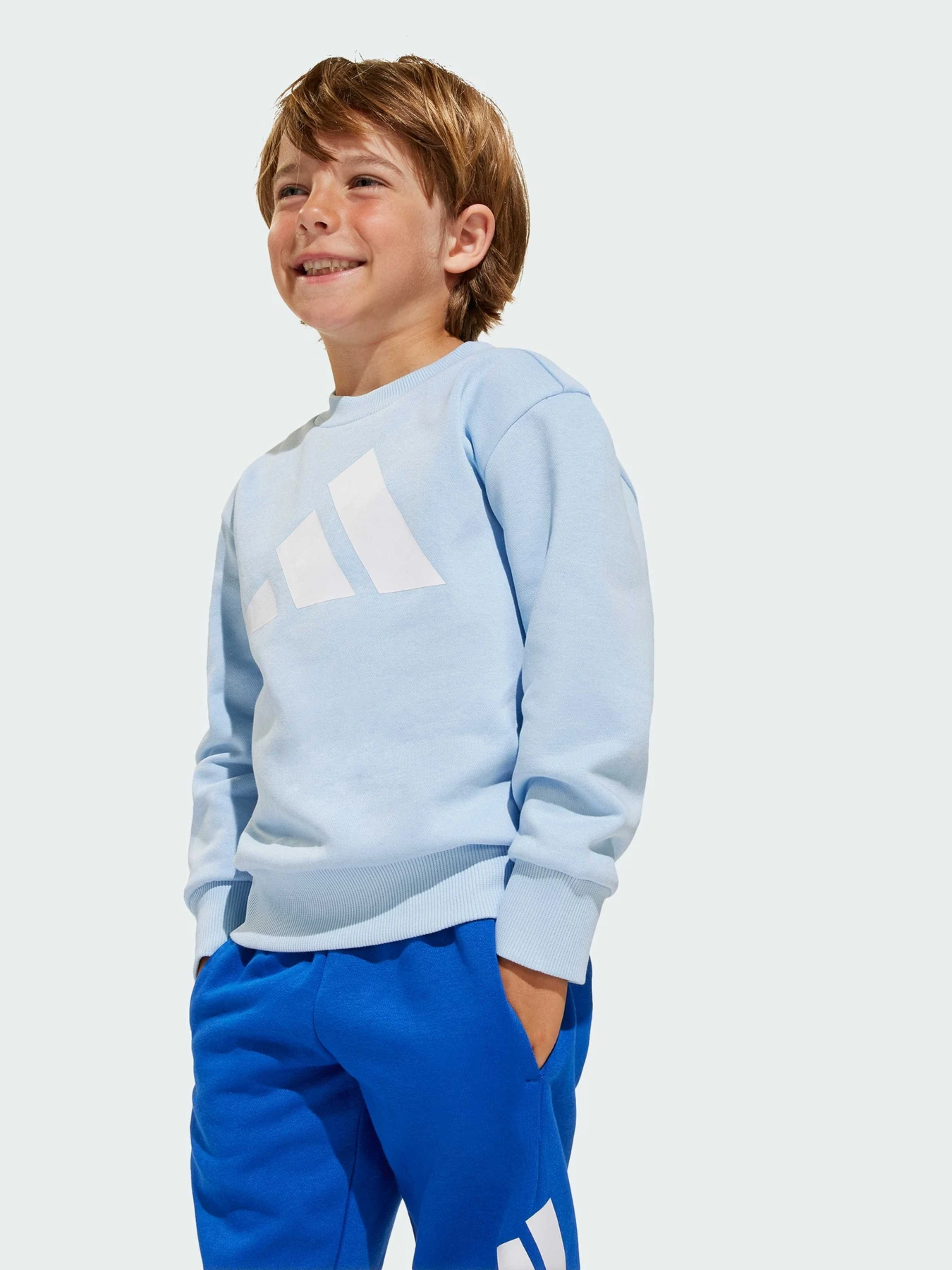 Костюмы Adidas модель JC9726 Костюмы Adidas модель JC9726 Фото