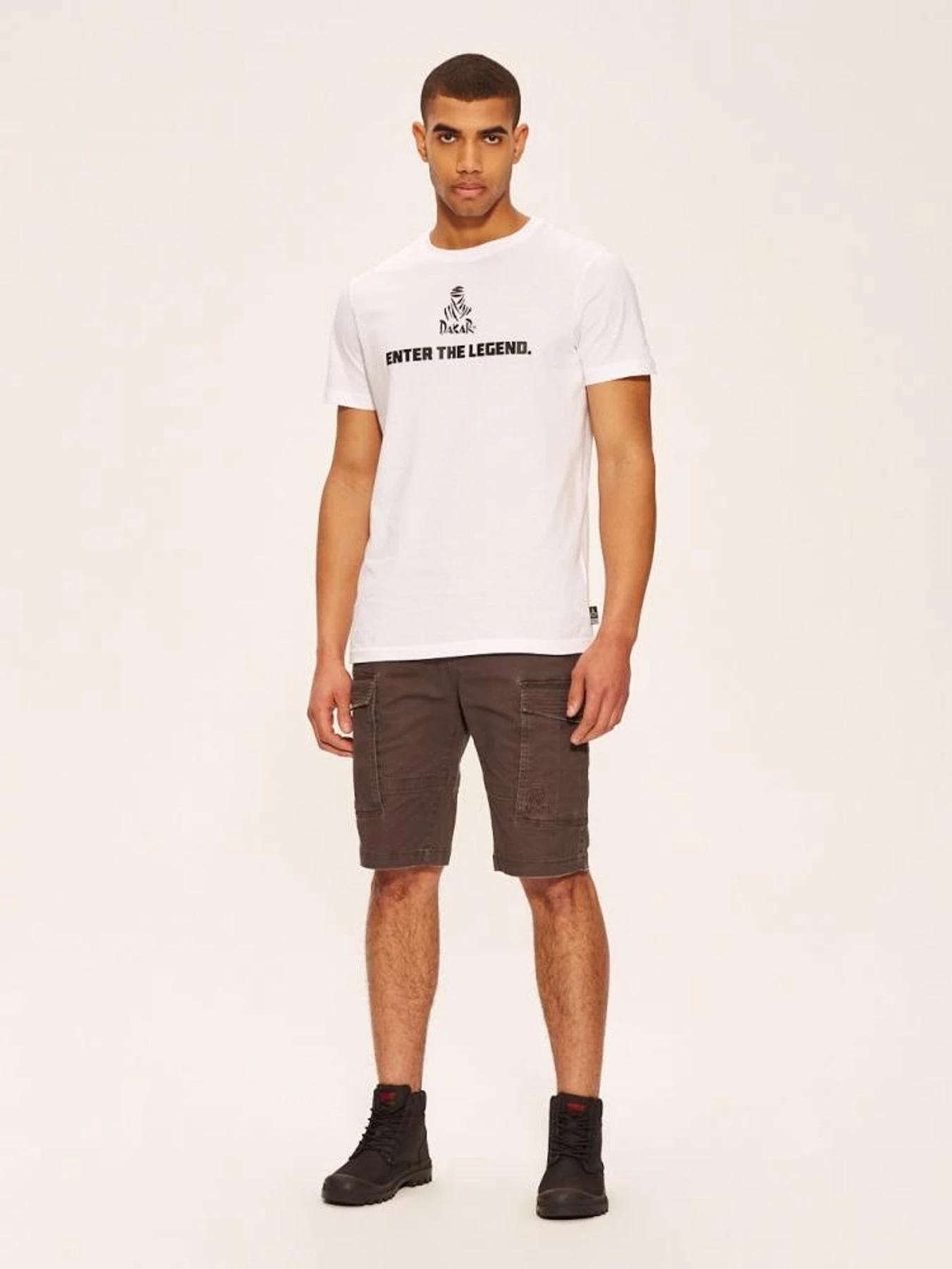 Шорти DIVERSE Dkr Cargos модель 10039189 Шорти DIVERSE Dkr Cargos модель 10039189 Фото