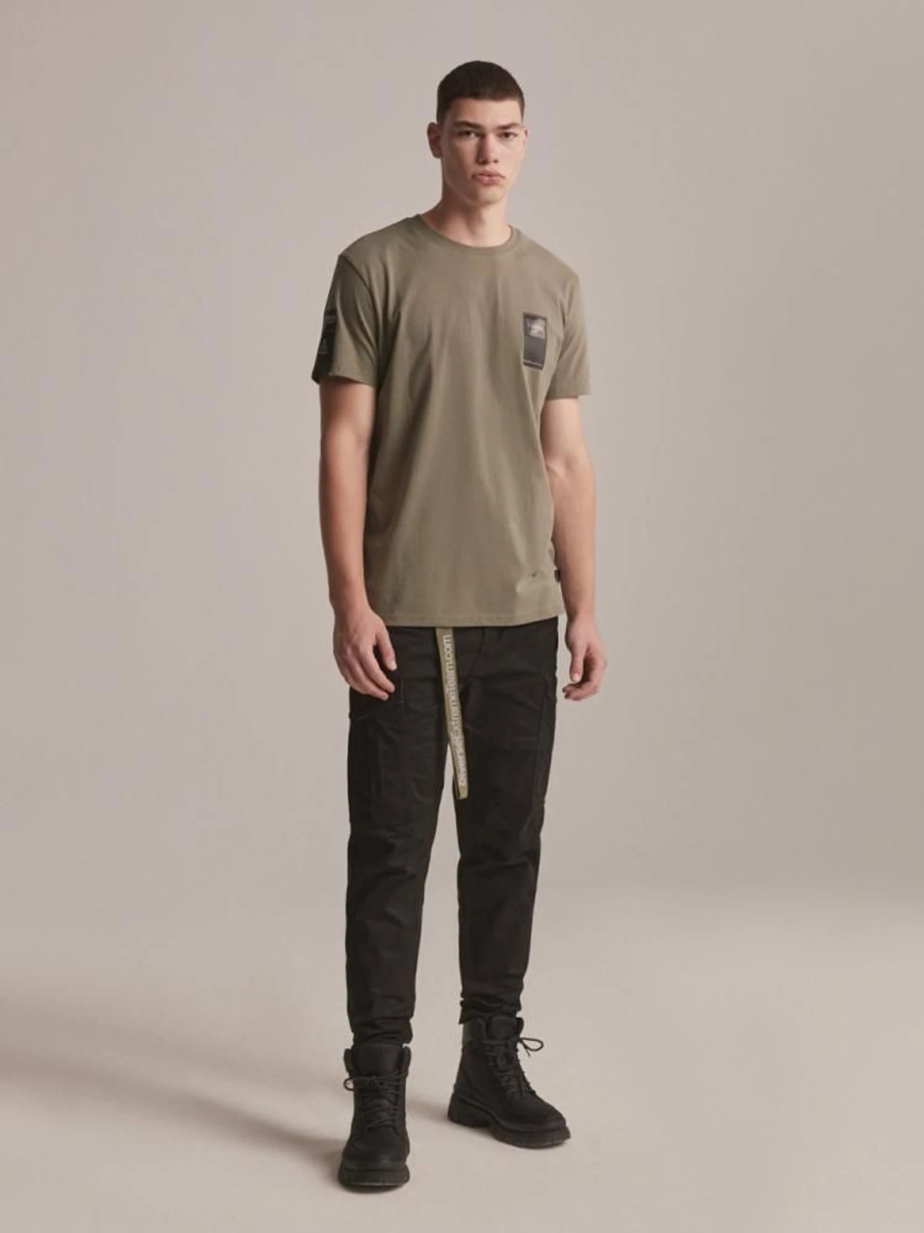 Брюки DIVERSE Dkr Cargo 08 модель 10043449 Брюки DIVERSE Dkr Cargo 08 модель 10043449 Фото