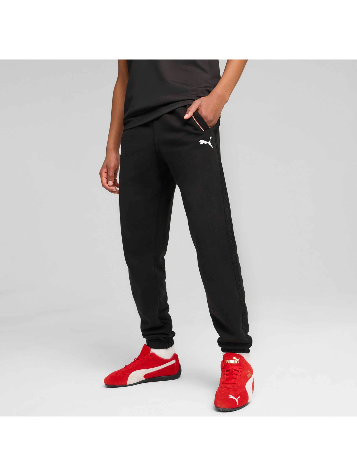Брюки PUMA Ferrari Race Kids Pants модель 630430 Брюки PUMA Ferrari Race Kids Pants модель 630430 Фото