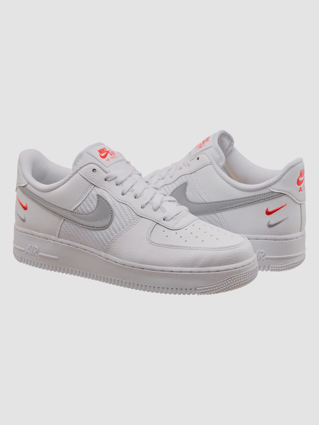Кроссовки NIKE Air Force модель FD0666-100 Фото