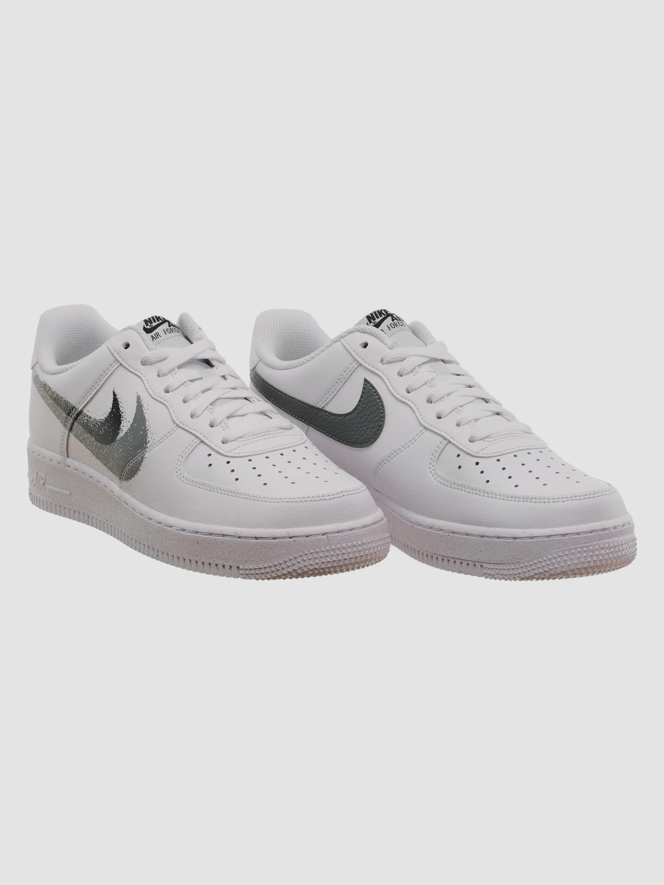 Кроссовки NIKE Air Force модель FD0660-100 Кроссовки NIKE Air Force модель FD0660-100 Фото