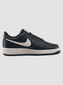Кроссовки NIKE Air Force модель FN7804-001 Фото