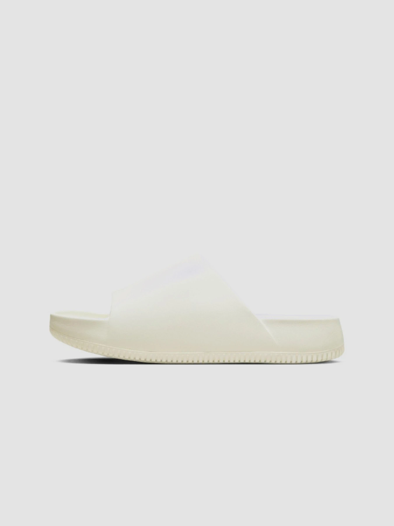 Шлёпанцы NIKE Calm Slide модель FD4116-100 Шлёпанцы NIKE Calm Slide модель FD4116-100 Фото