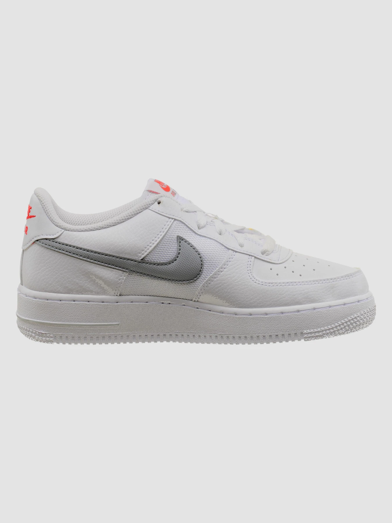 Кроссовки NIKE Air Force модель FD9772-100 Кроссовки NIKE Air Force модель FD9772-100 Фото