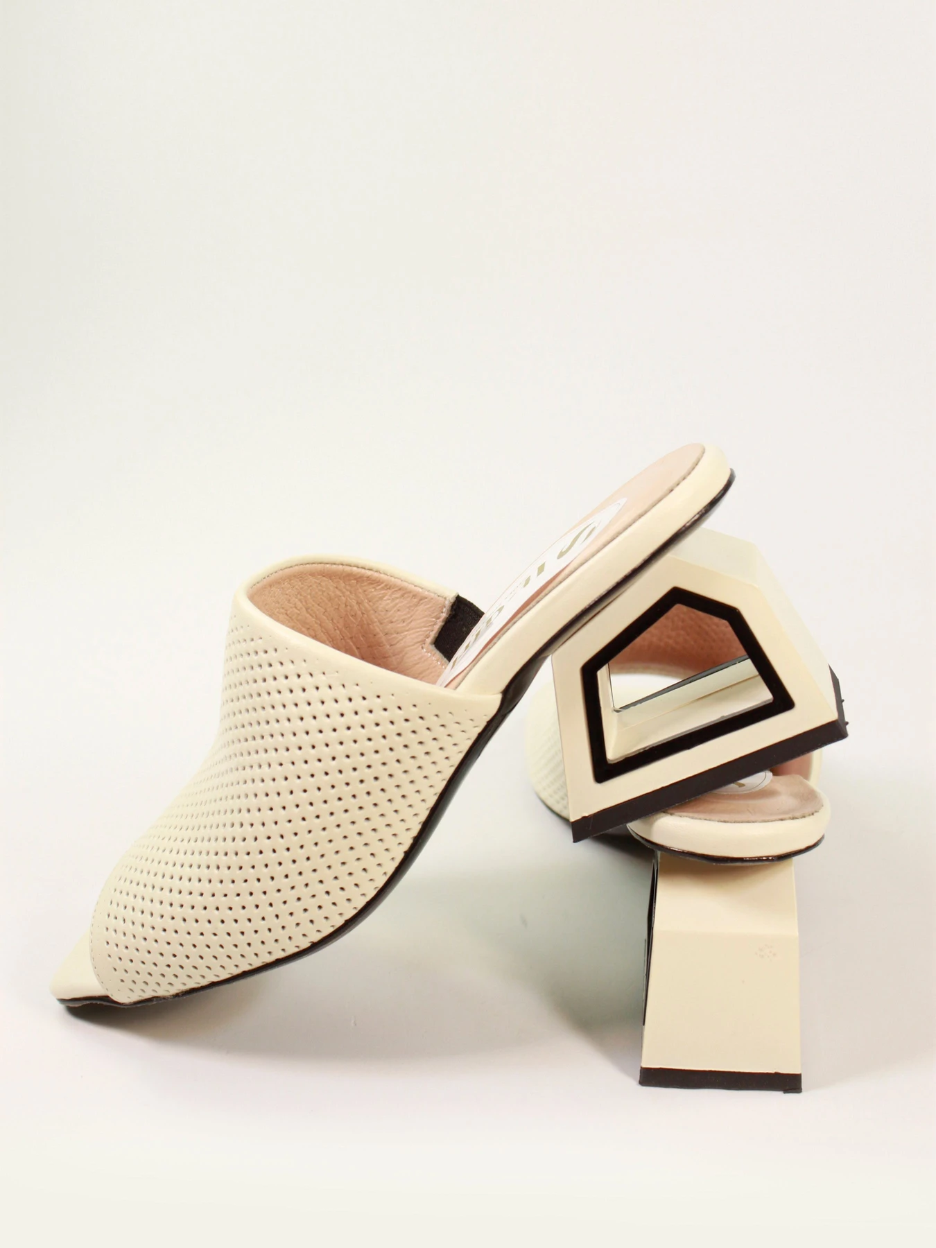 Шлёпанцы It-girl модель 515-beige Фото