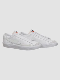 Кросівки NIKE Blazer модель DC4769-111 Фото