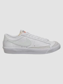 Кросівки NIKE Blazer модель DC4769-111 Фото