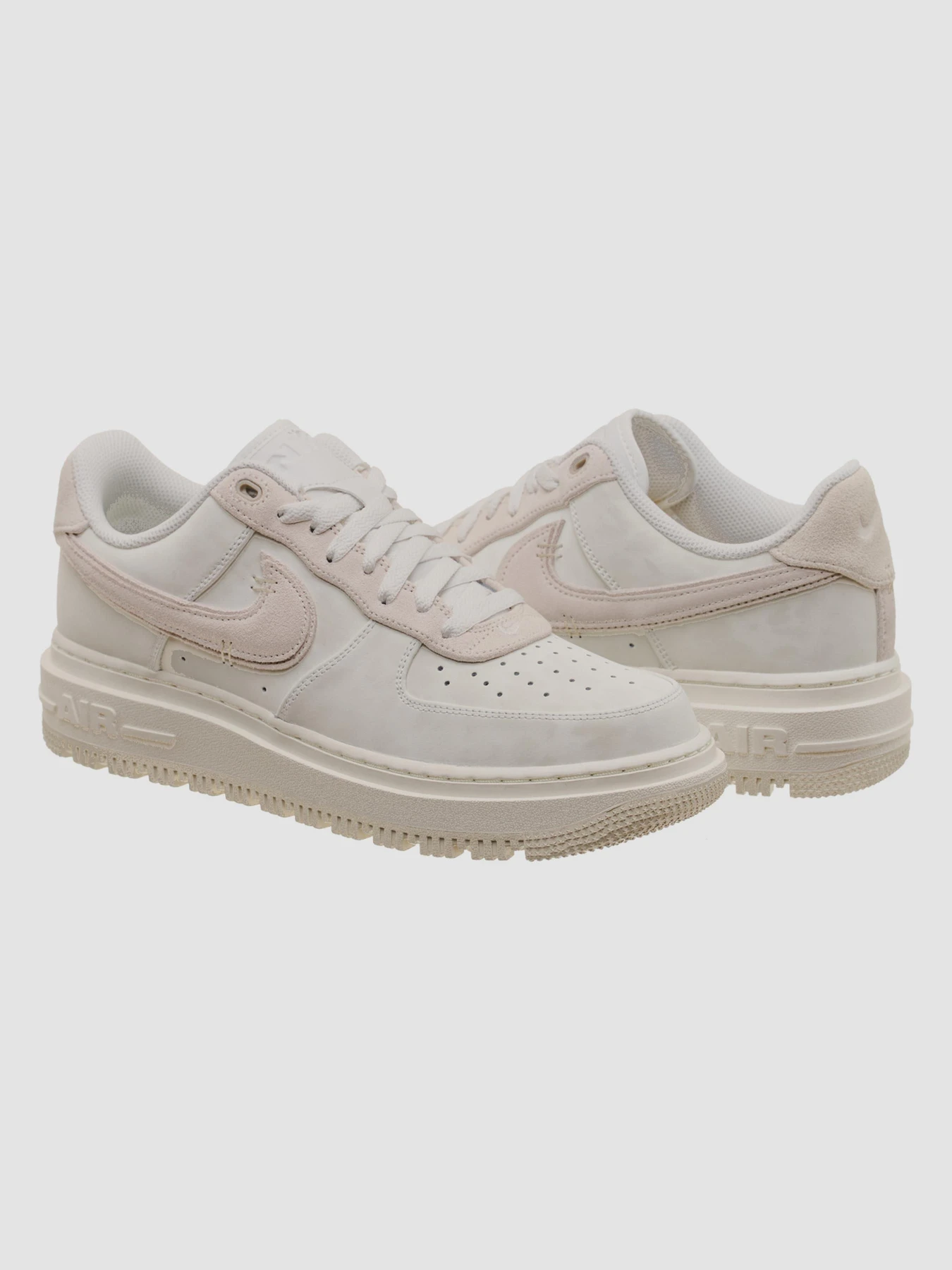 Кросівки NIKE Air Force 1 Luxe модель DD9605-100 Кросівки NIKE Air Force 1 Luxe модель DD9605-100 Фото