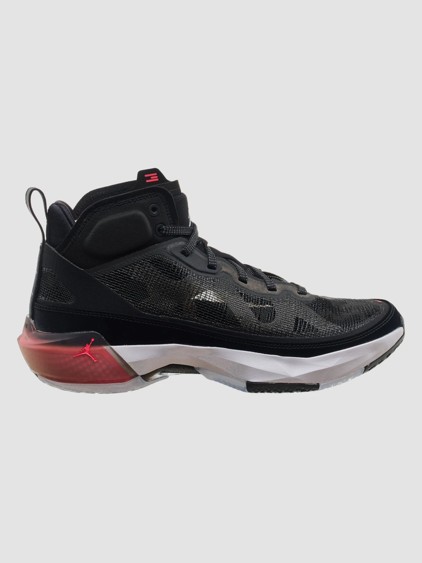 Кроссовки Jordan Xxxvii модель DD6958-091 Кроссовки Jordan Xxxvii модель DD6958-091 Фото