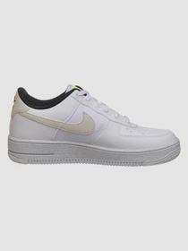 Кроссовки NIKE Air Force модель DH8695-101 Фото