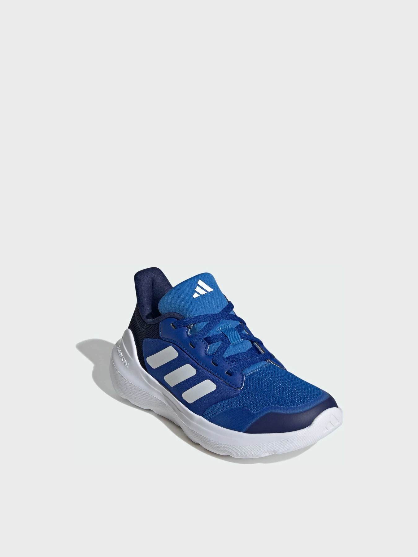 Кроссовки Adidas модель IE3549 Кроссовки Adidas модель IE3549 Фото