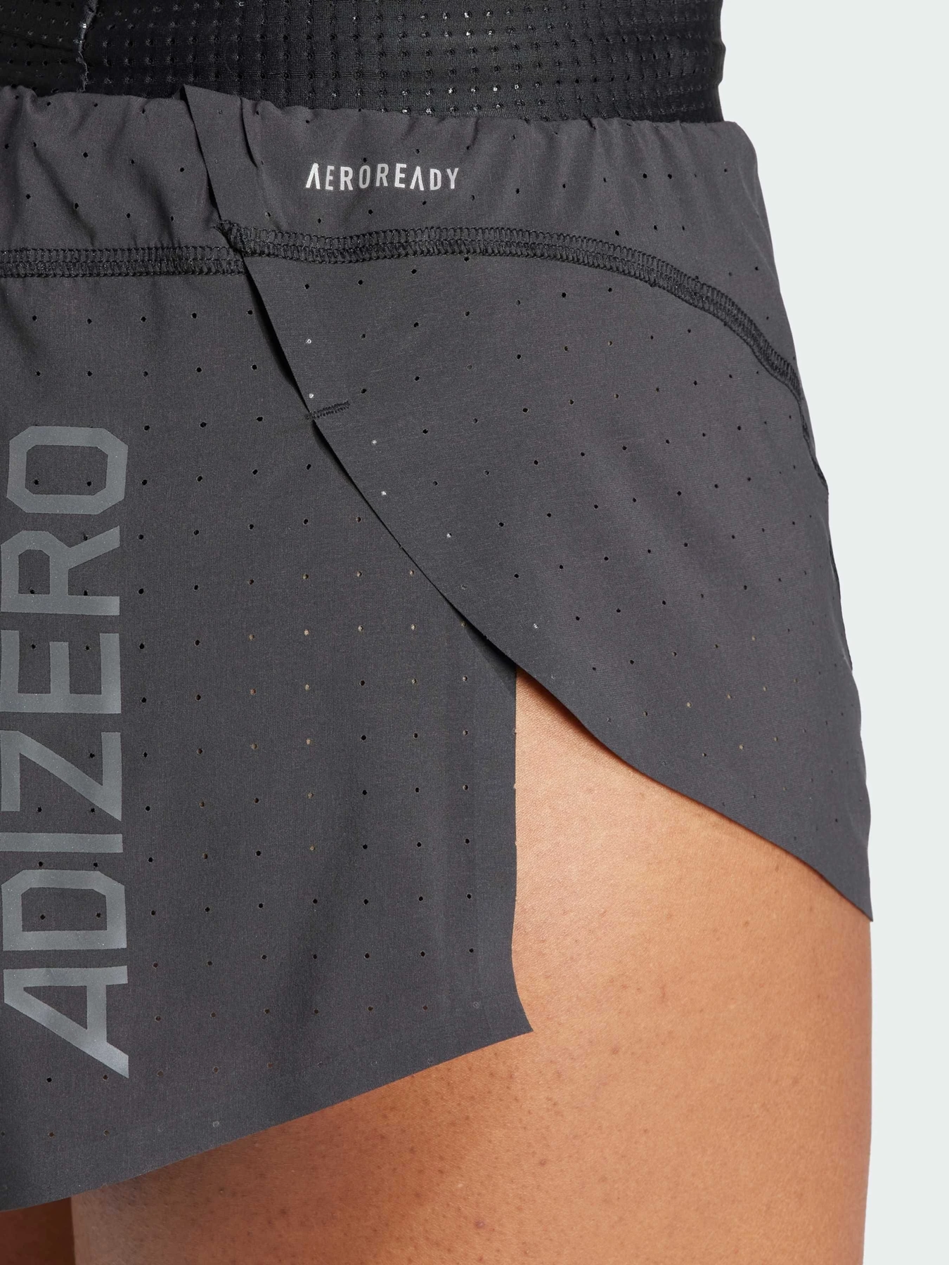 Шорты Adidas adizero модель IK9708 Шорты Adidas adizero модель IK9708 Фото