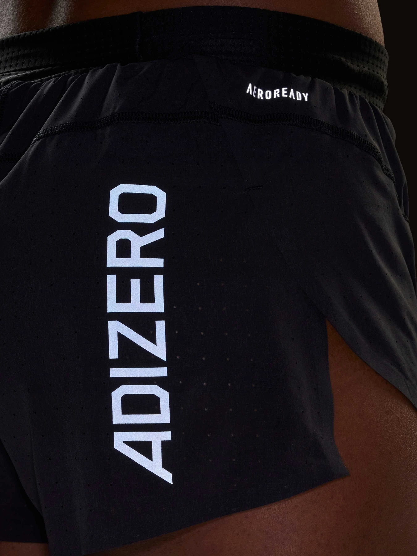 Шорты Adidas adizero модель IK9708 Шорты Adidas adizero модель IK9708 Фото