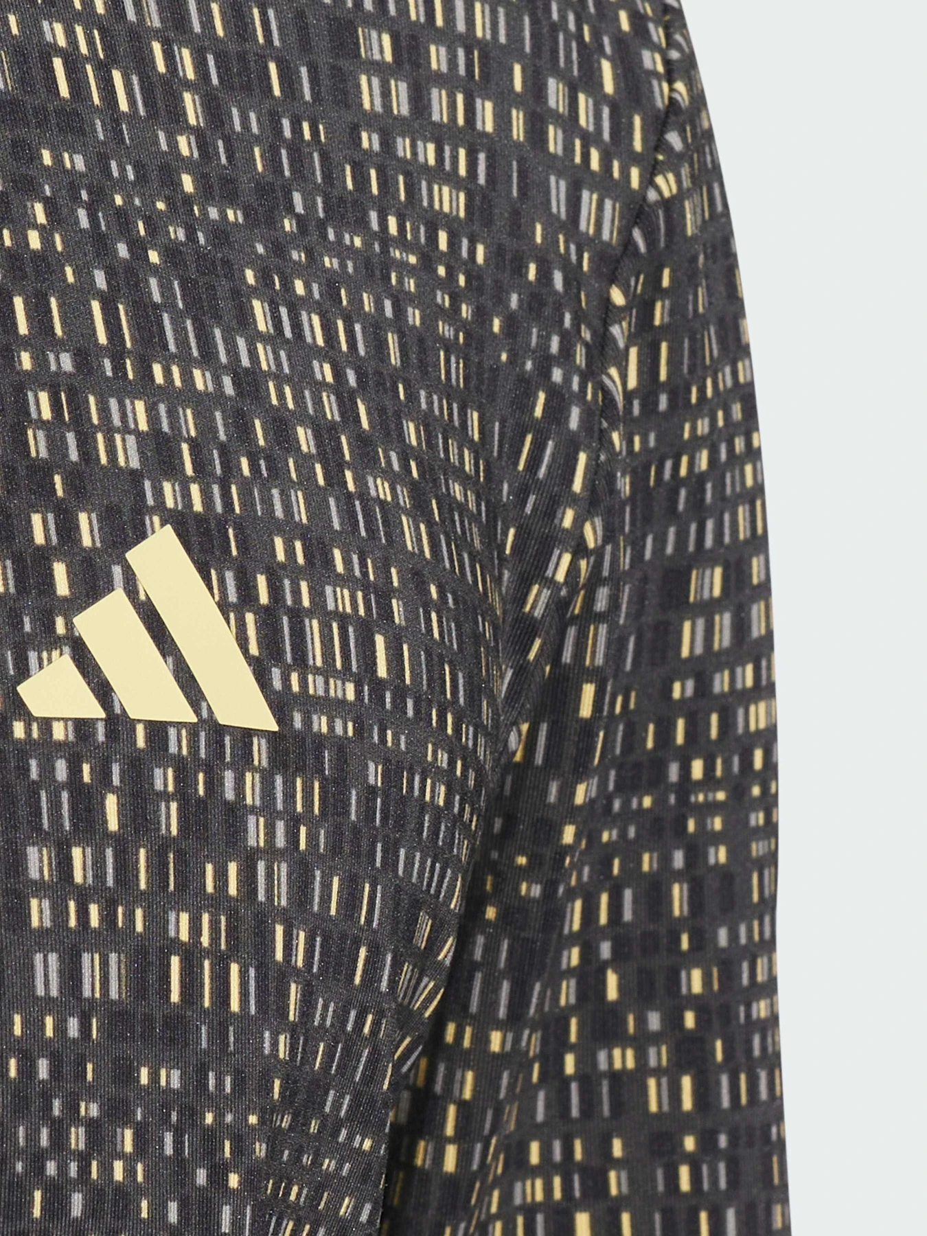 Футболки и поло Adidas модель IX2030 Футболки и поло Adidas модель IX2030 Фото