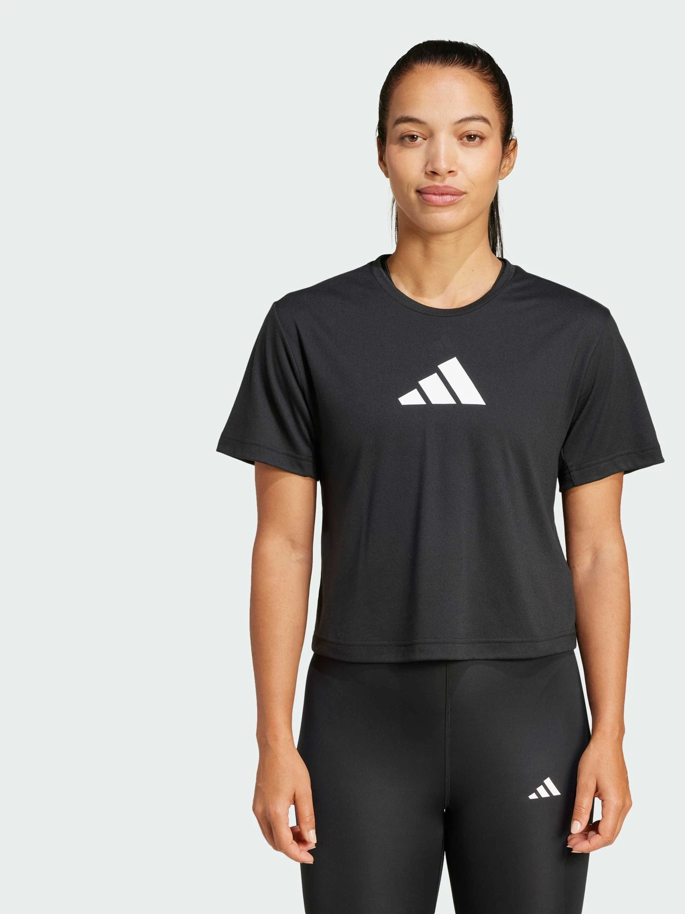 Футболки і поло Adidas модель JG8614 Футболки і поло Adidas модель JG8614 Фото