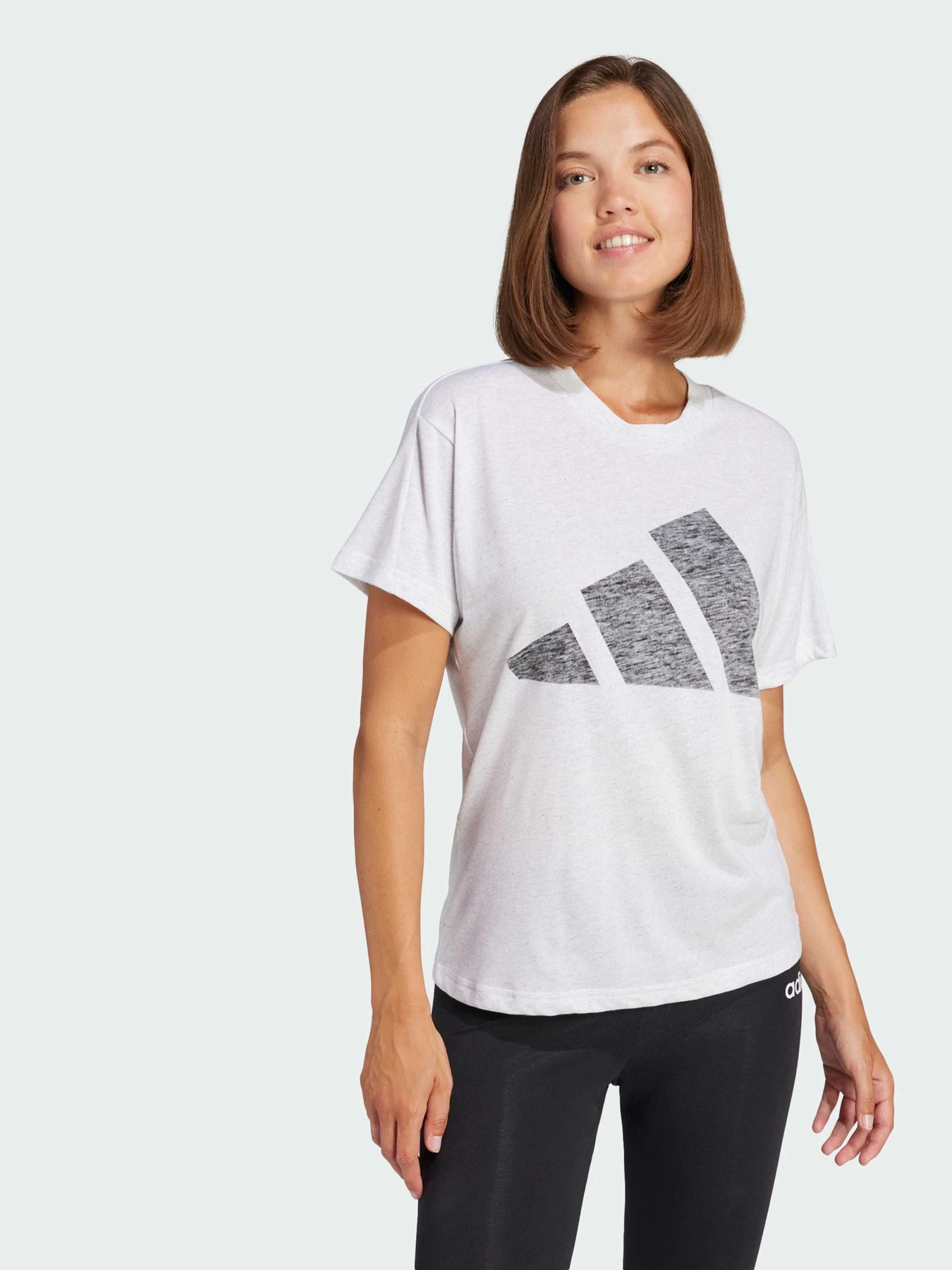 Футболки и поло Adidas модель JG8698 Футболки и поло Adidas модель JG8698 Фото