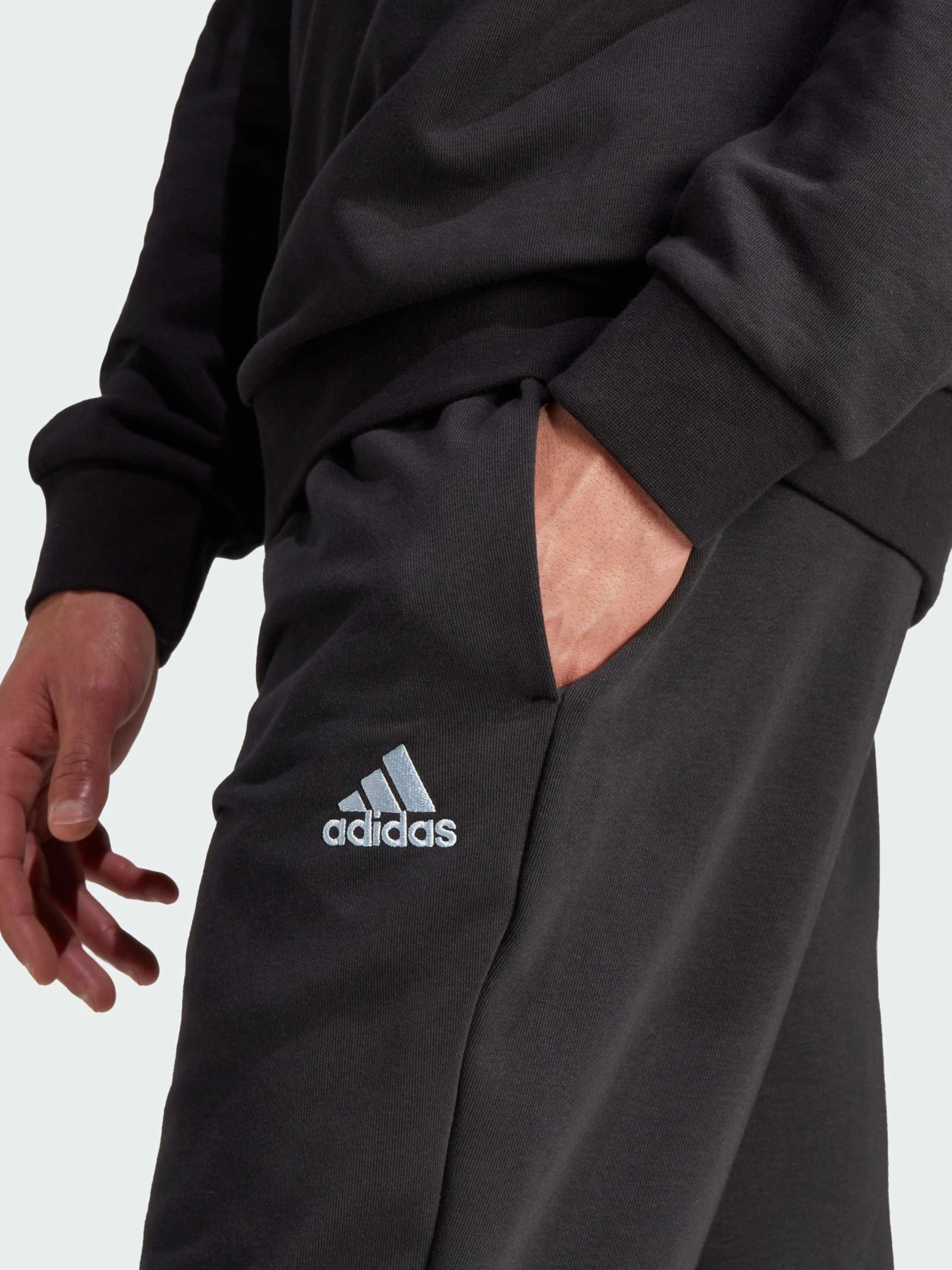 Костюмы Adidas модель IJ8555 Фото