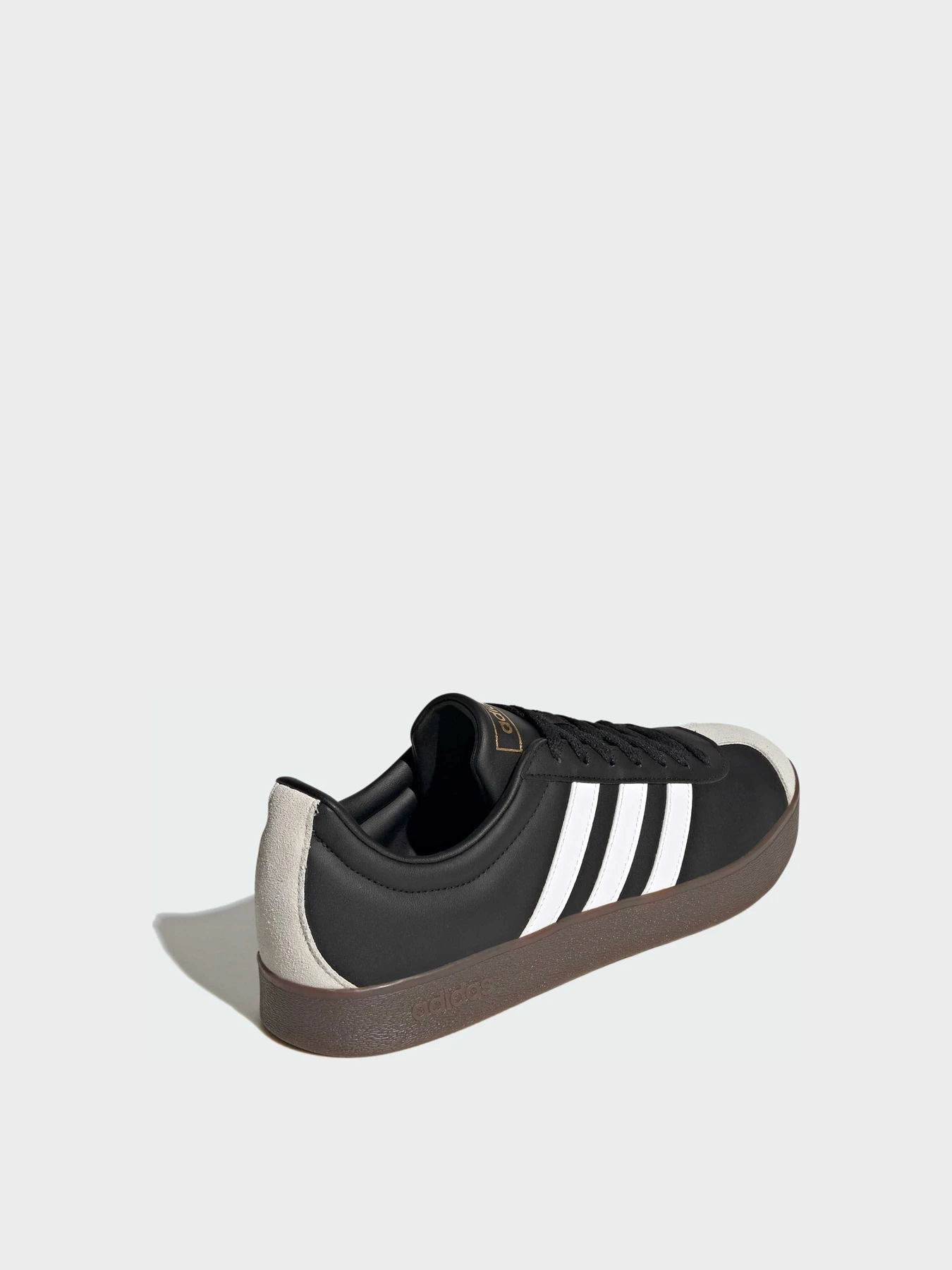 Кроссовки Adidas модель ID6017 Кроссовки Adidas модель ID6017 Фото