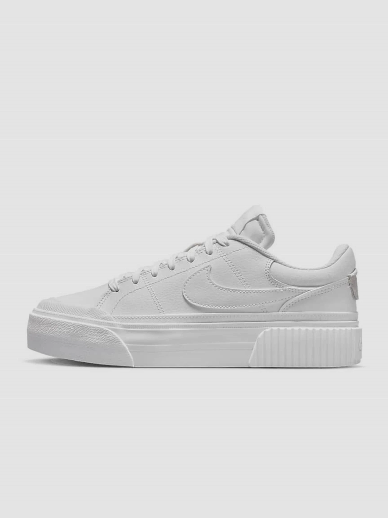 Кросівки NIKE Court Legacy Lift модель DM7590-101 Кросівки NIKE Court Legacy Lift модель DM7590-101 Фото