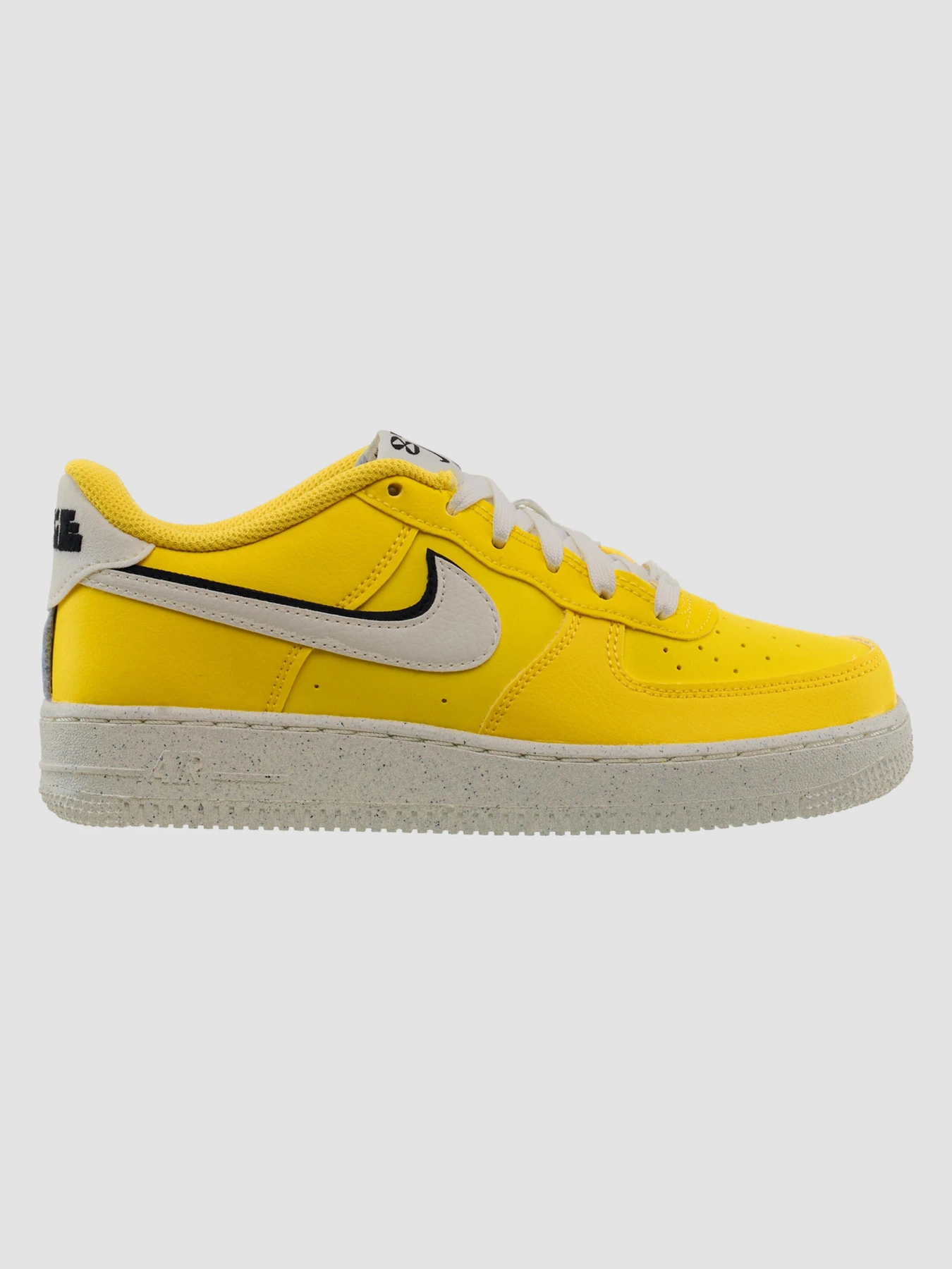 Кросівки NIKE Air Force модель DQ0359-700 Кросівки NIKE Air Force модель DQ0359-700 Фото