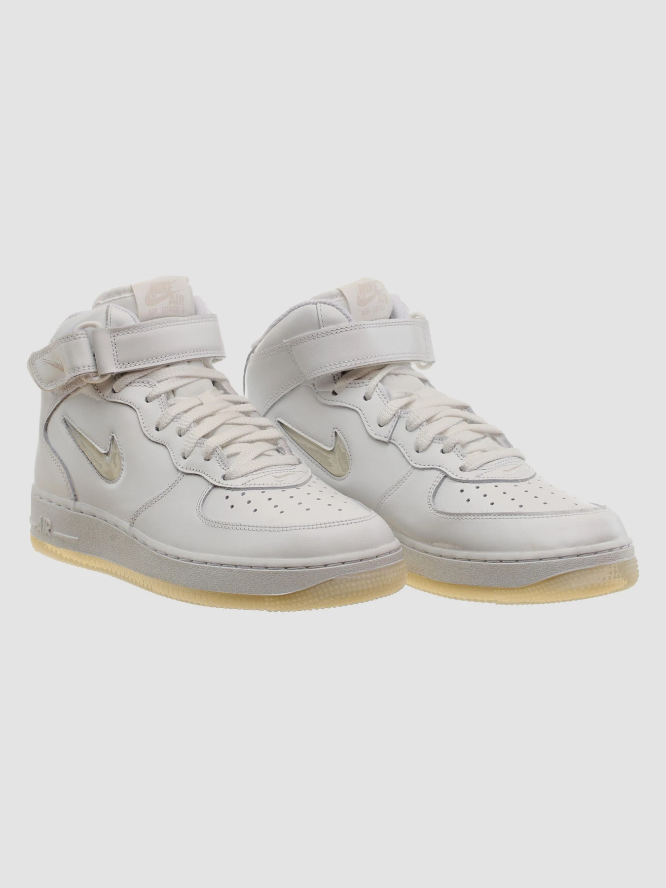 Кроссовки NIKE Air Force 1 Mid ’07 модель DZ2672-101 Кроссовки NIKE Air Force 1 Mid ’07 модель DZ2672-101 Фото