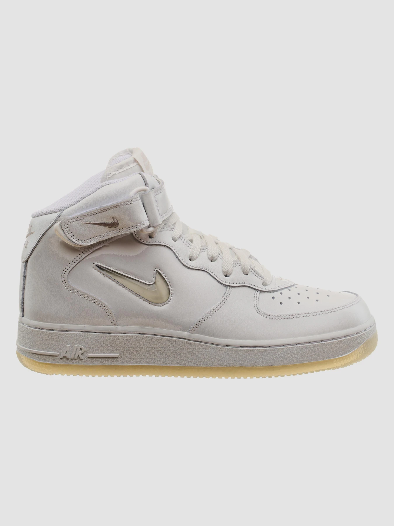 Кроссовки NIKE Air Force 1 Mid ’07 модель DZ2672-101 Кроссовки NIKE Air Force 1 Mid ’07 модель DZ2672-101 Фото