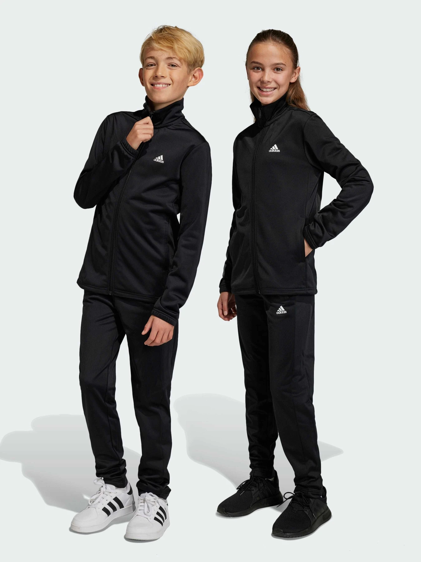 Костюмы Adidas модель IC5686 Фото