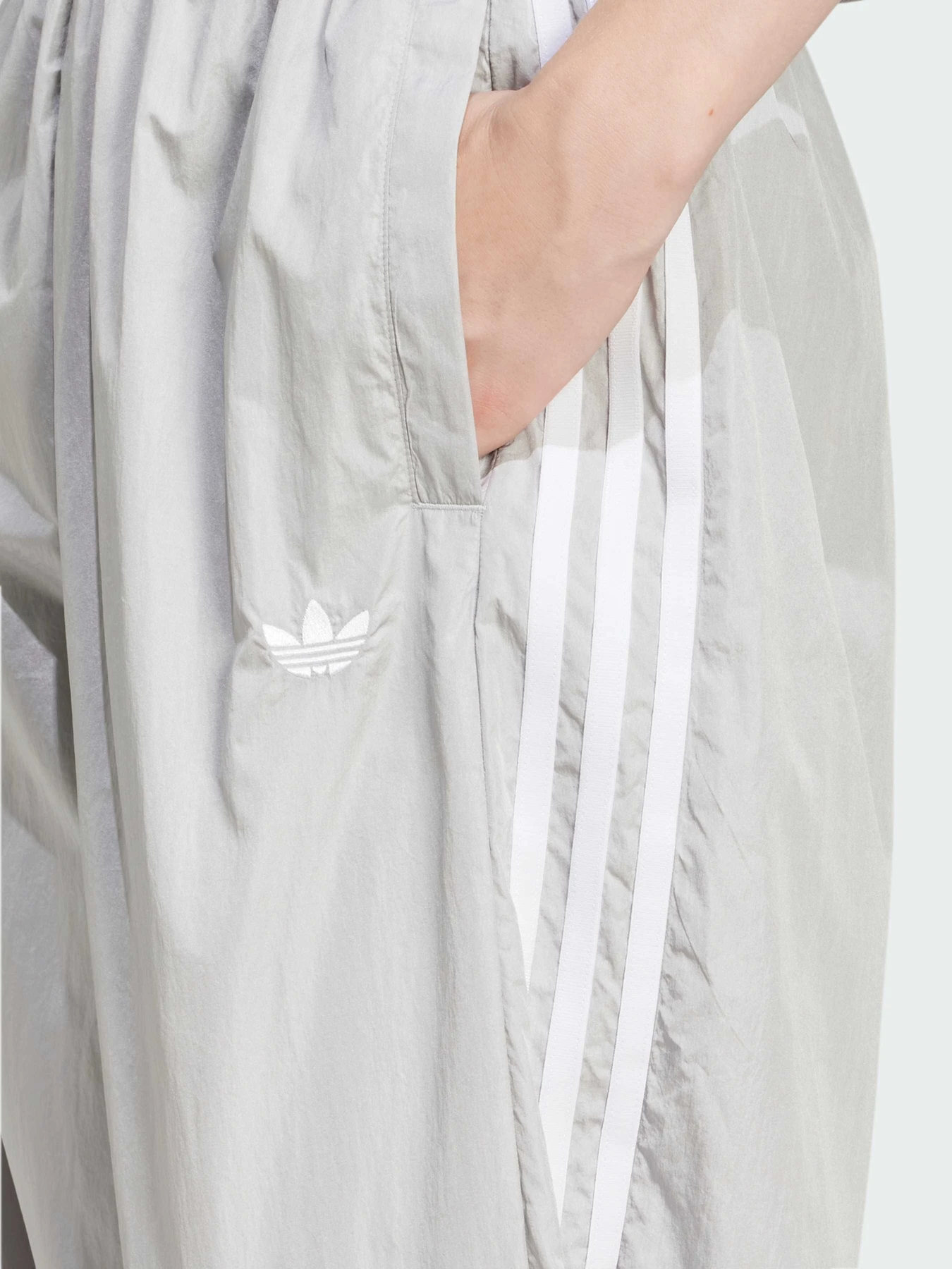 Брюки Adidas Adicolor модель JD0258 Фото