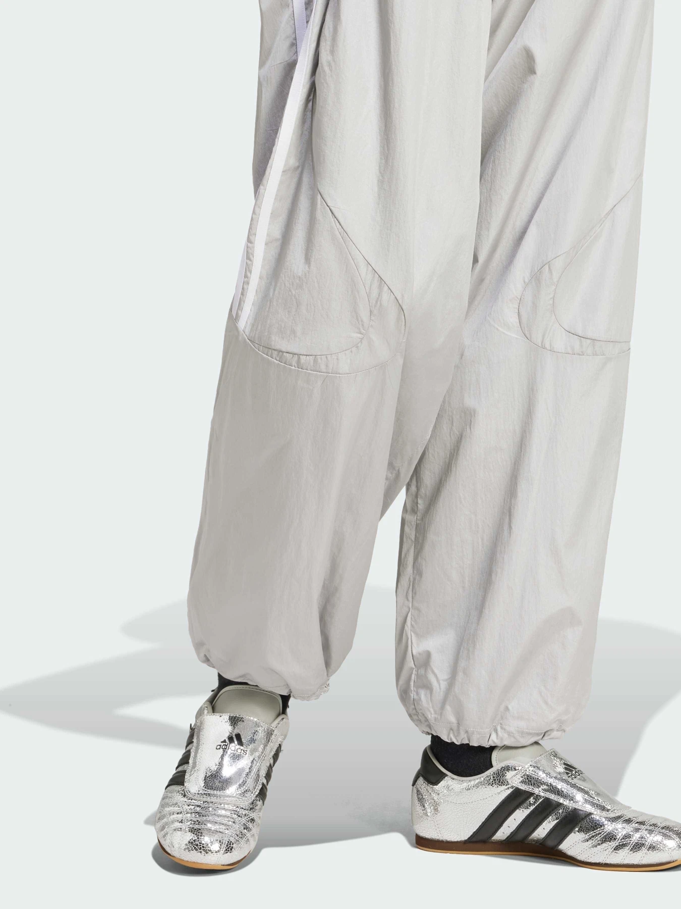 Брюки Adidas Adicolor модель JD0258 Фото