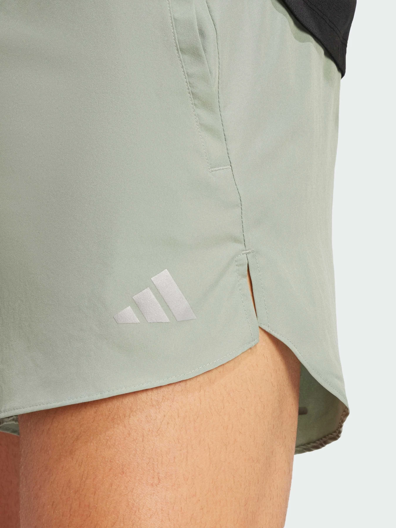 Шорты Adidas модель JD2327 Шорты Adidas модель JD2327 Фото