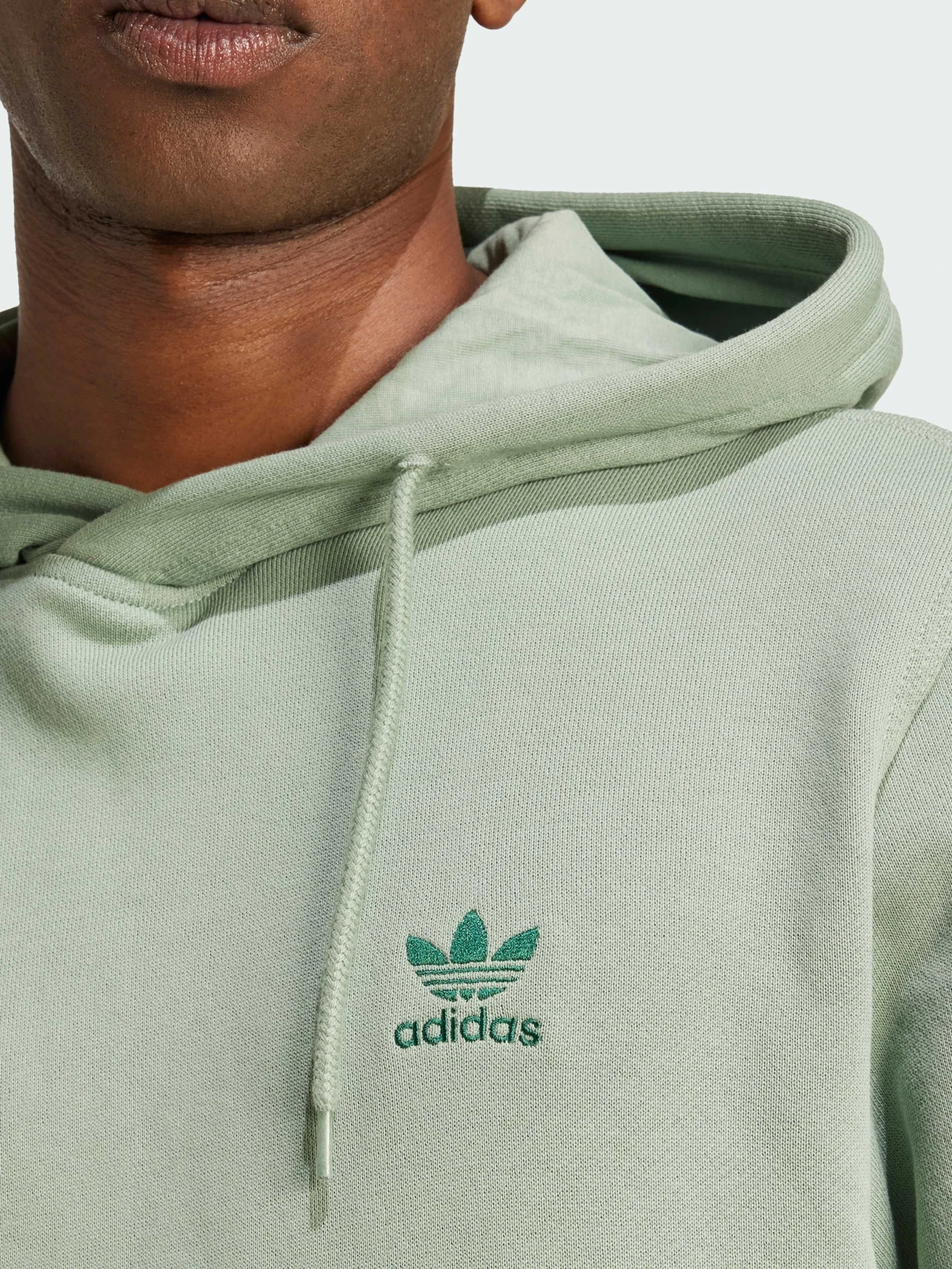 Худи и свитшоты Adidas модель JD2410 Худи и свитшоты Adidas модель JD2410 Фото