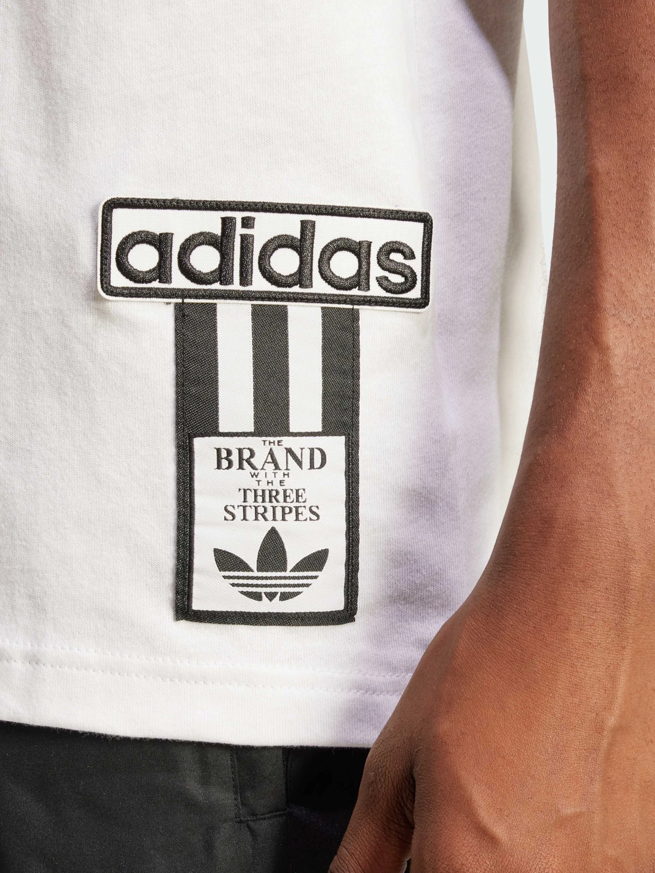 Футболки і поло Adidas Adicolor модель JD4195 Футболки і поло Adidas Adicolor модель JD4195 Фото
