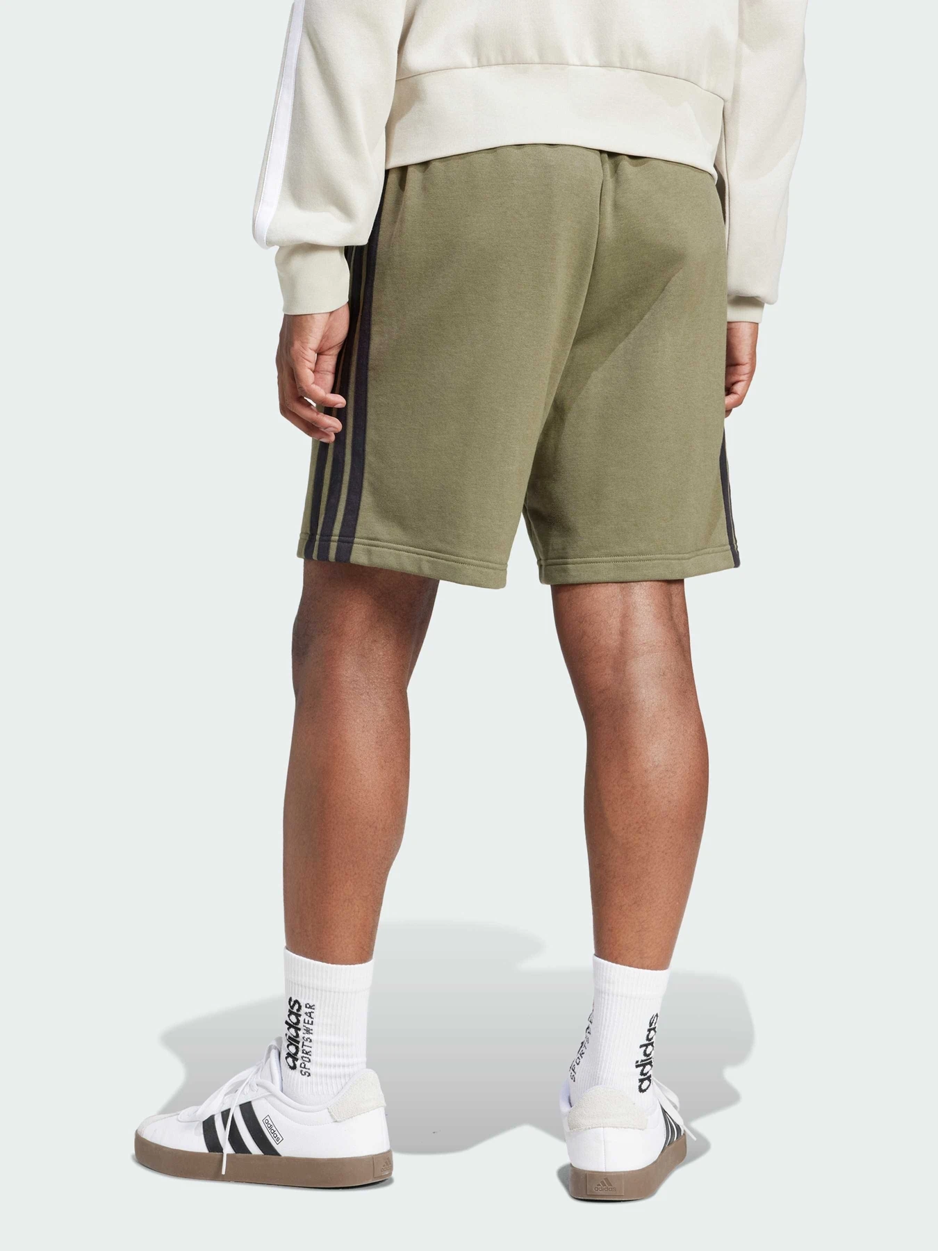 Шорты Adidas модель JE6416 Шорты Adidas модель JE6416 Фото