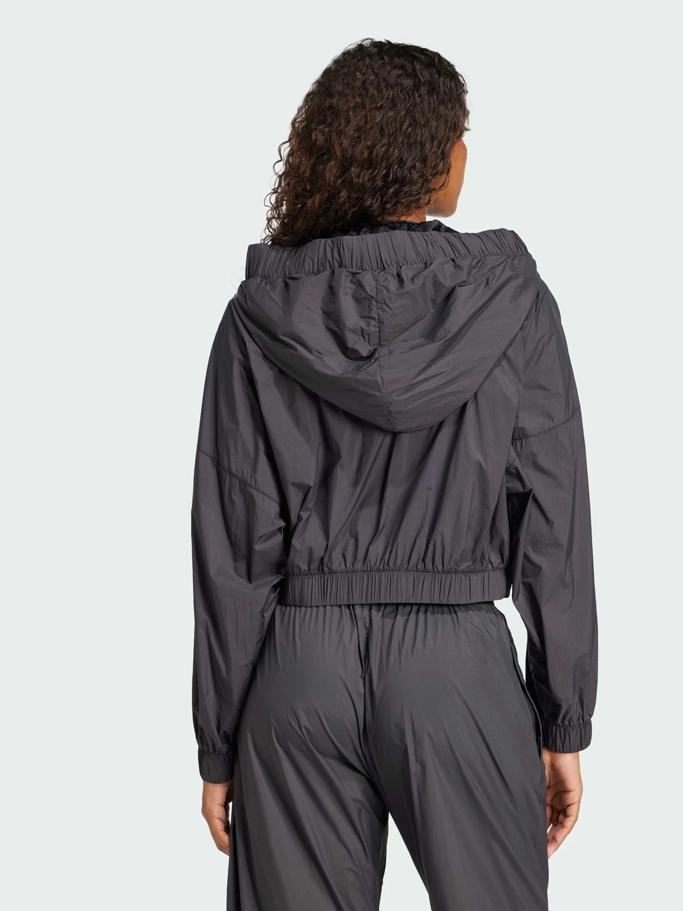 Куртки та дублянки Adidas модель JJ0905 Куртки та дублянки Adidas модель JJ0905 Фото