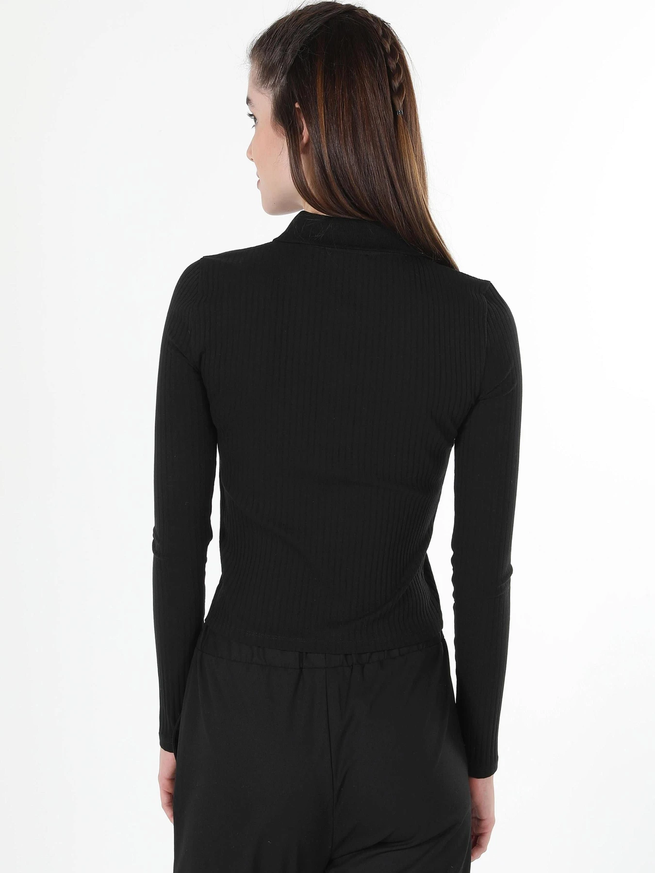 Худи и свитшоты Colin’s модель CL1060592_Q1.V1_BLK Фото