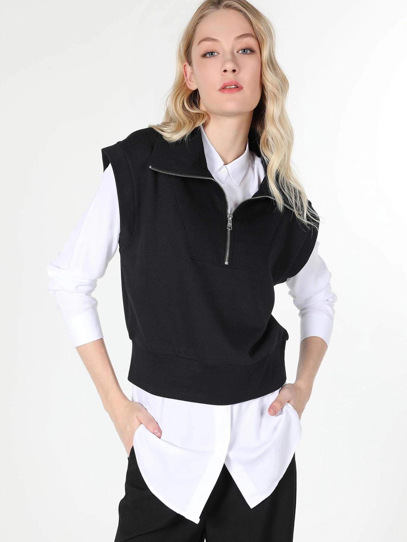 Худі та світшоти Colin’s модель CL1059789_Q1.V1_BLK Фото