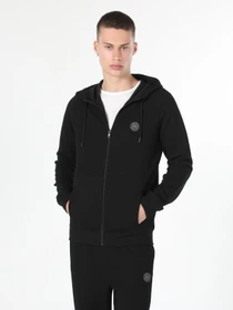 Худи и свитшоты Colin’s модель CL1060263_Q1.V1_BLK Фото