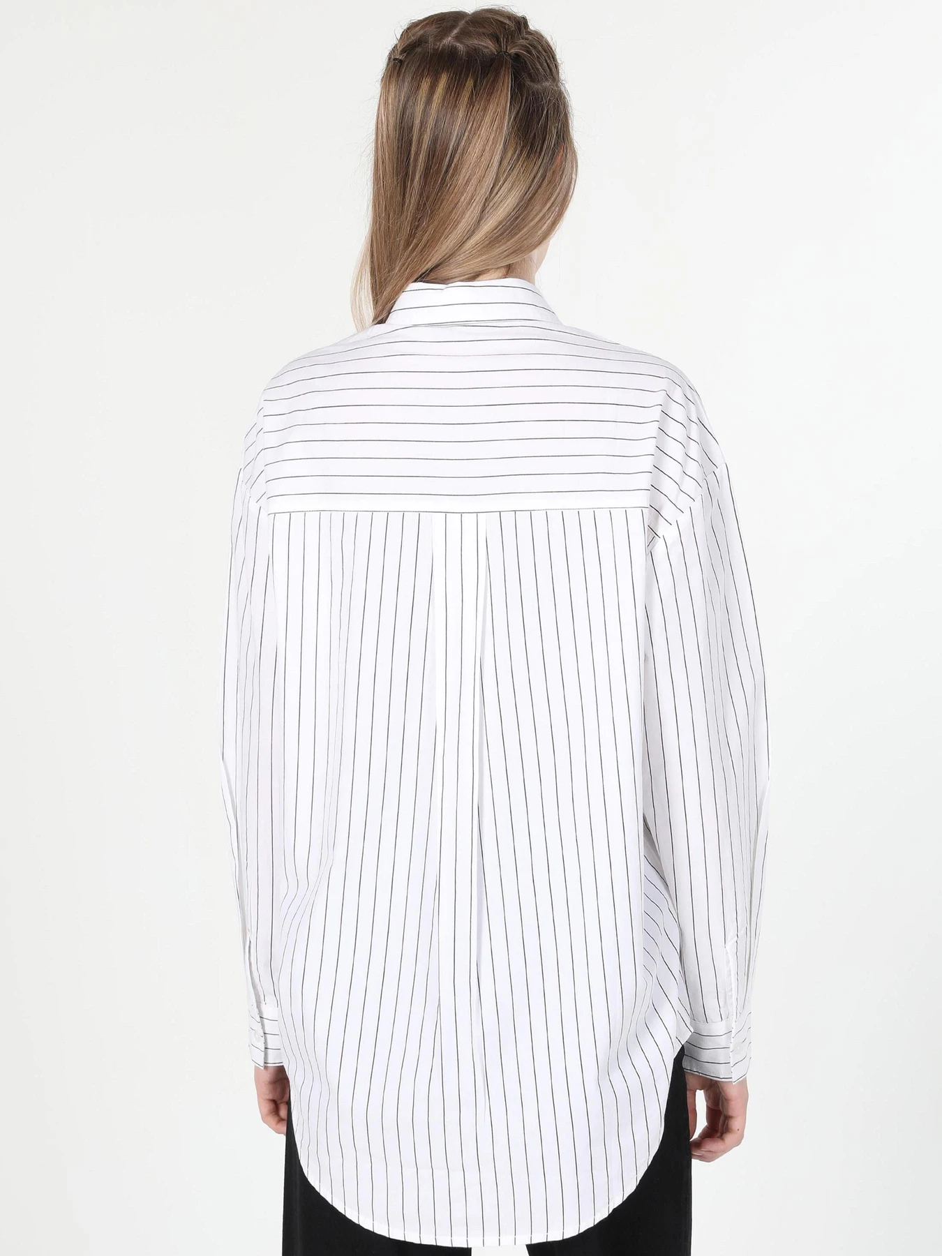 Сорочки Colin’s модель CL1060264_Q1.V1_WHT Фото