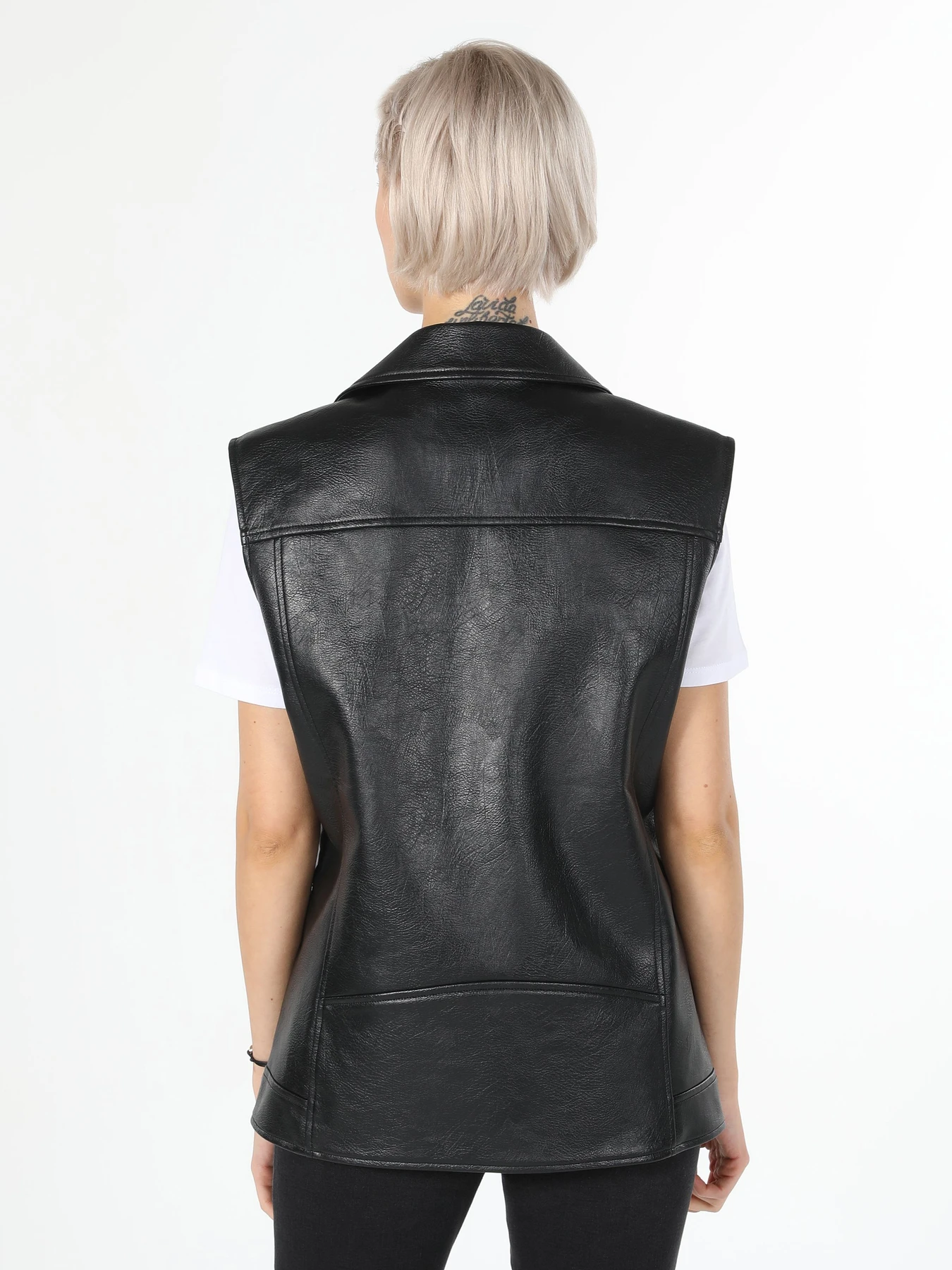 Куртки и дубленки Colin’s модель CL1060226_Q1.V1_BLK Фото