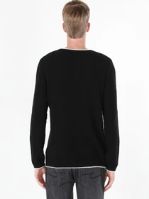 Худи и свитшоты Colin’s модель CL1056038_Q1.V1_BLK Фото