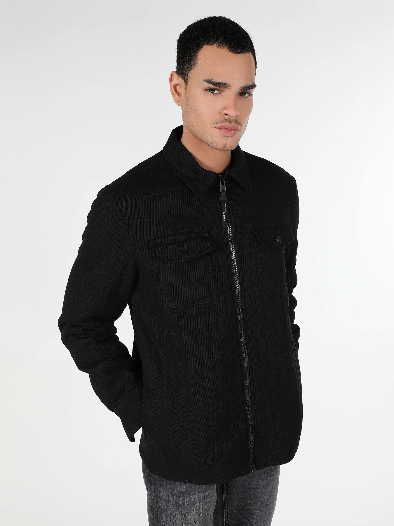 Куртки и дубленки Colin’s модель CL1062534_Q1.V1_BLK Фото
