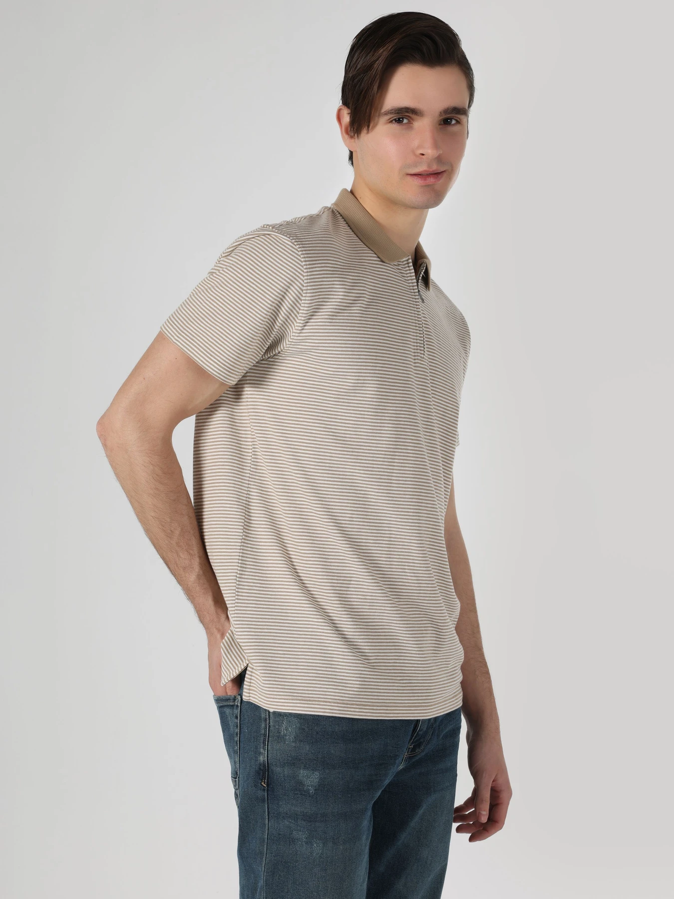 Футболки и поло Colin’s модель CL1062785_Q1.V1_BEI Фото