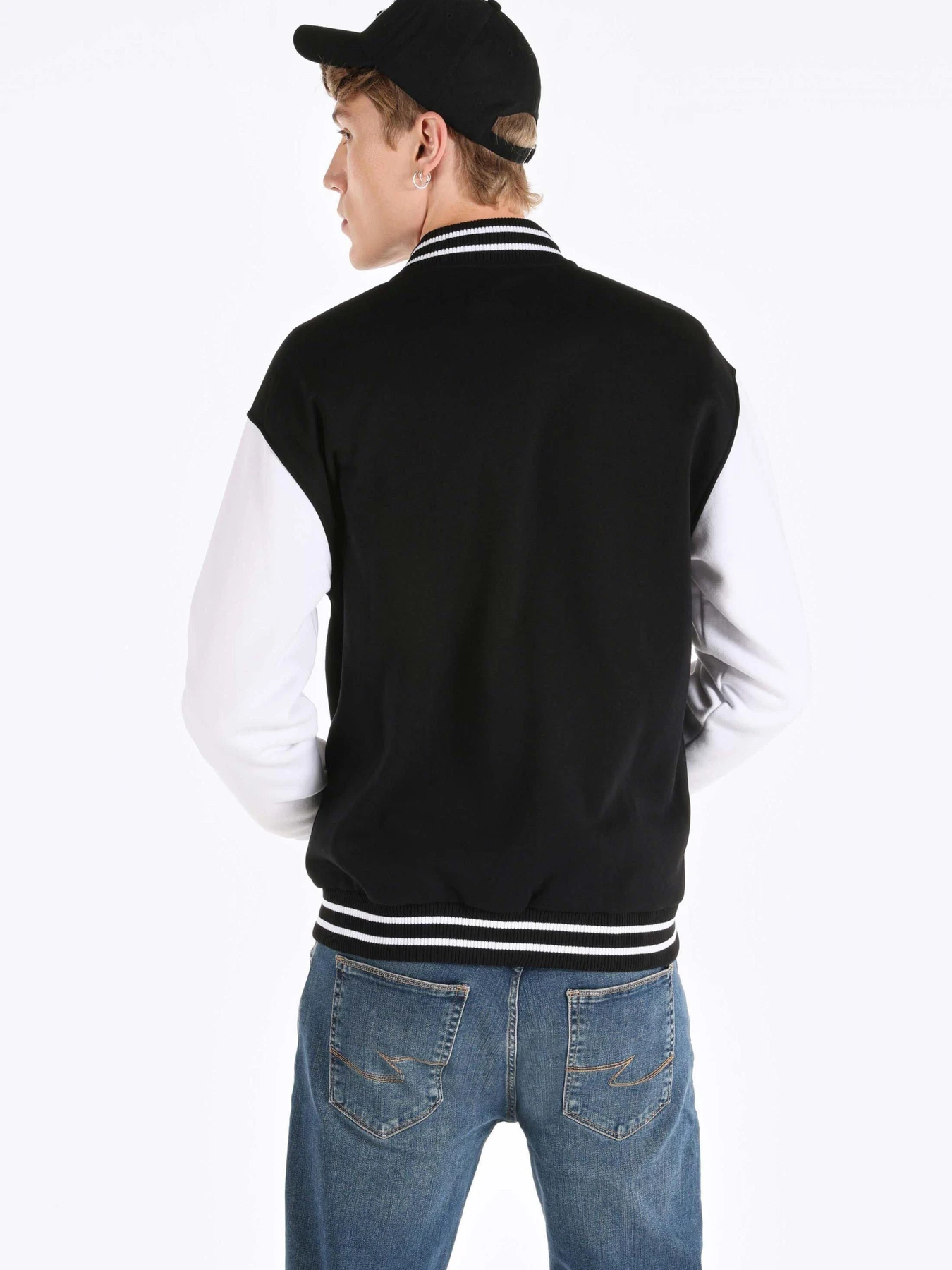 Куртки та дублянки Colin’s модель CL1064694_Q1.V1_BLK Фото