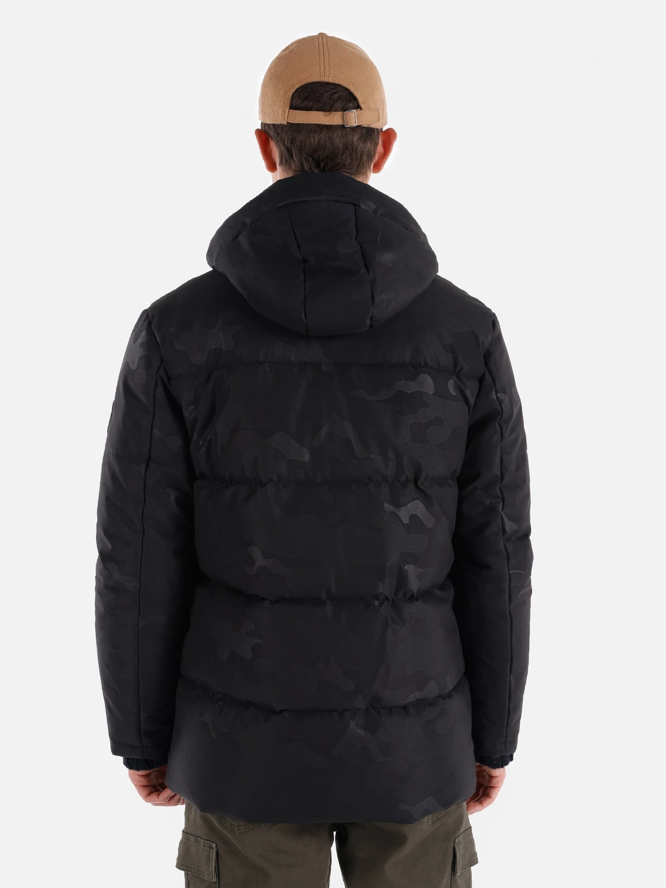 Куртки и дубленки Colin’s модель CL1066369_Q1.V1_BLK Фото