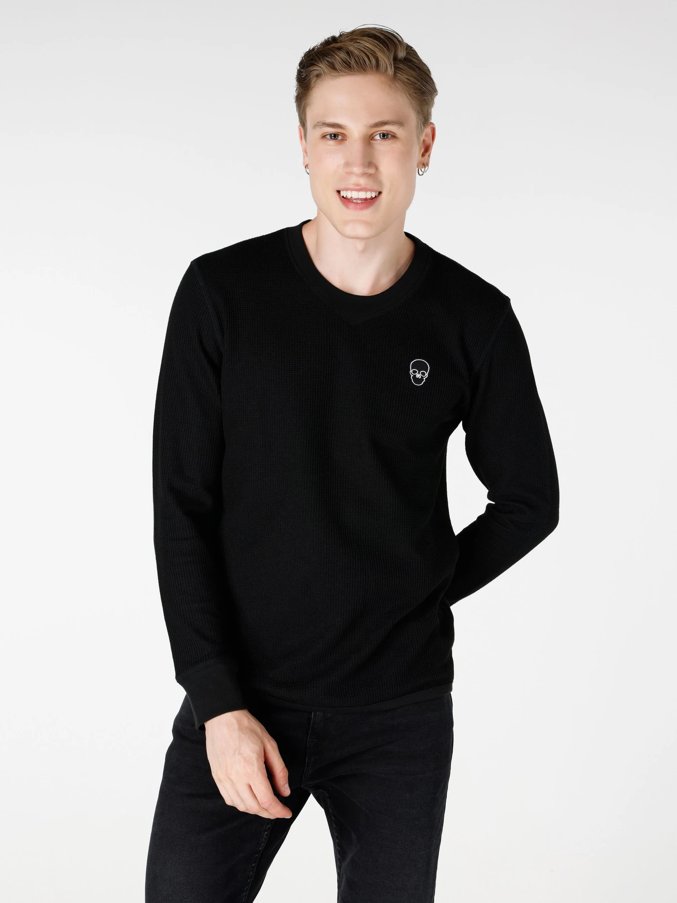 Худі та світшоти Colin’s модель CL1065597_Q1.V1_BLK Фото