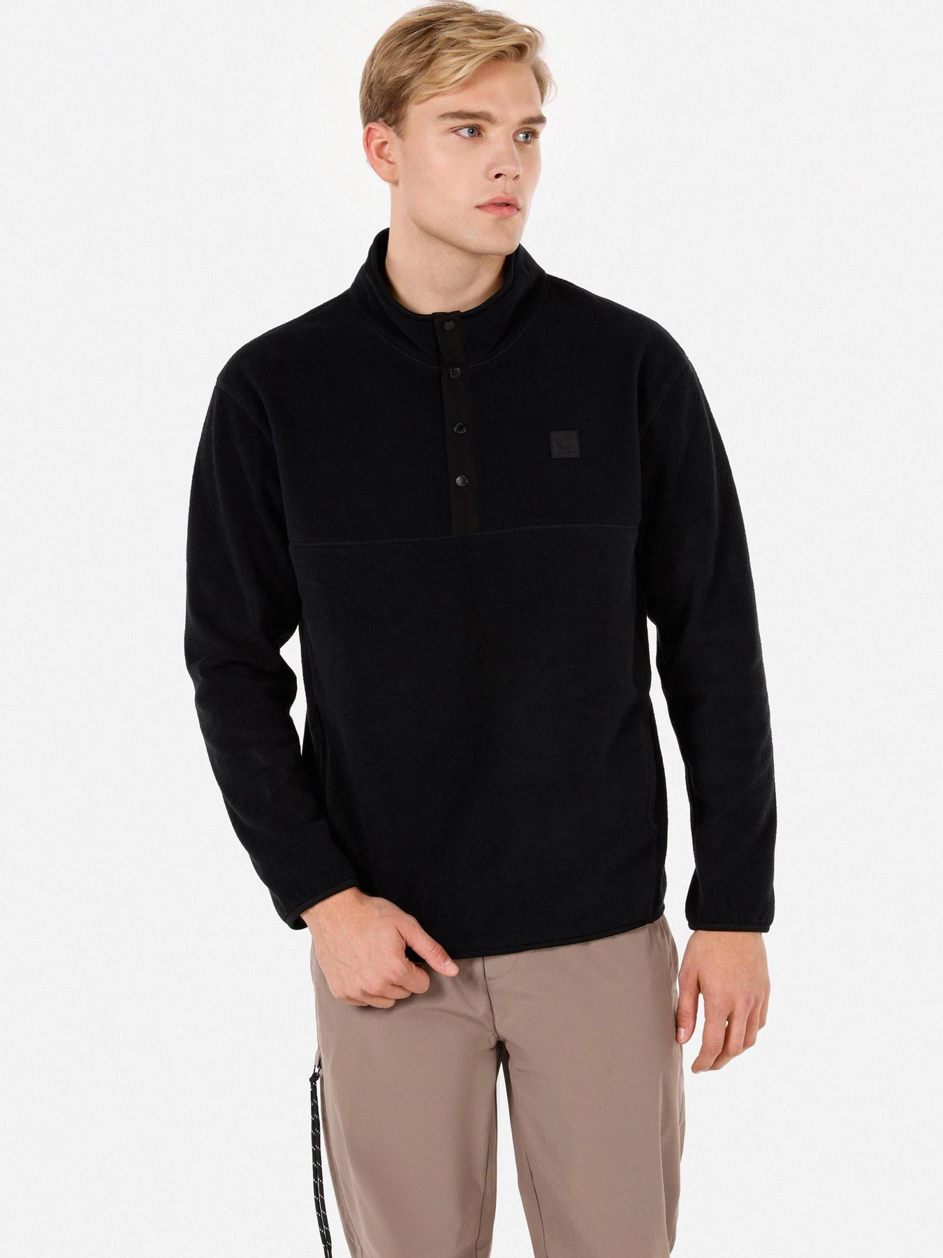 Худи и свитшоты Colin’s модель CL1070056_Q1.V1_BLK Фото