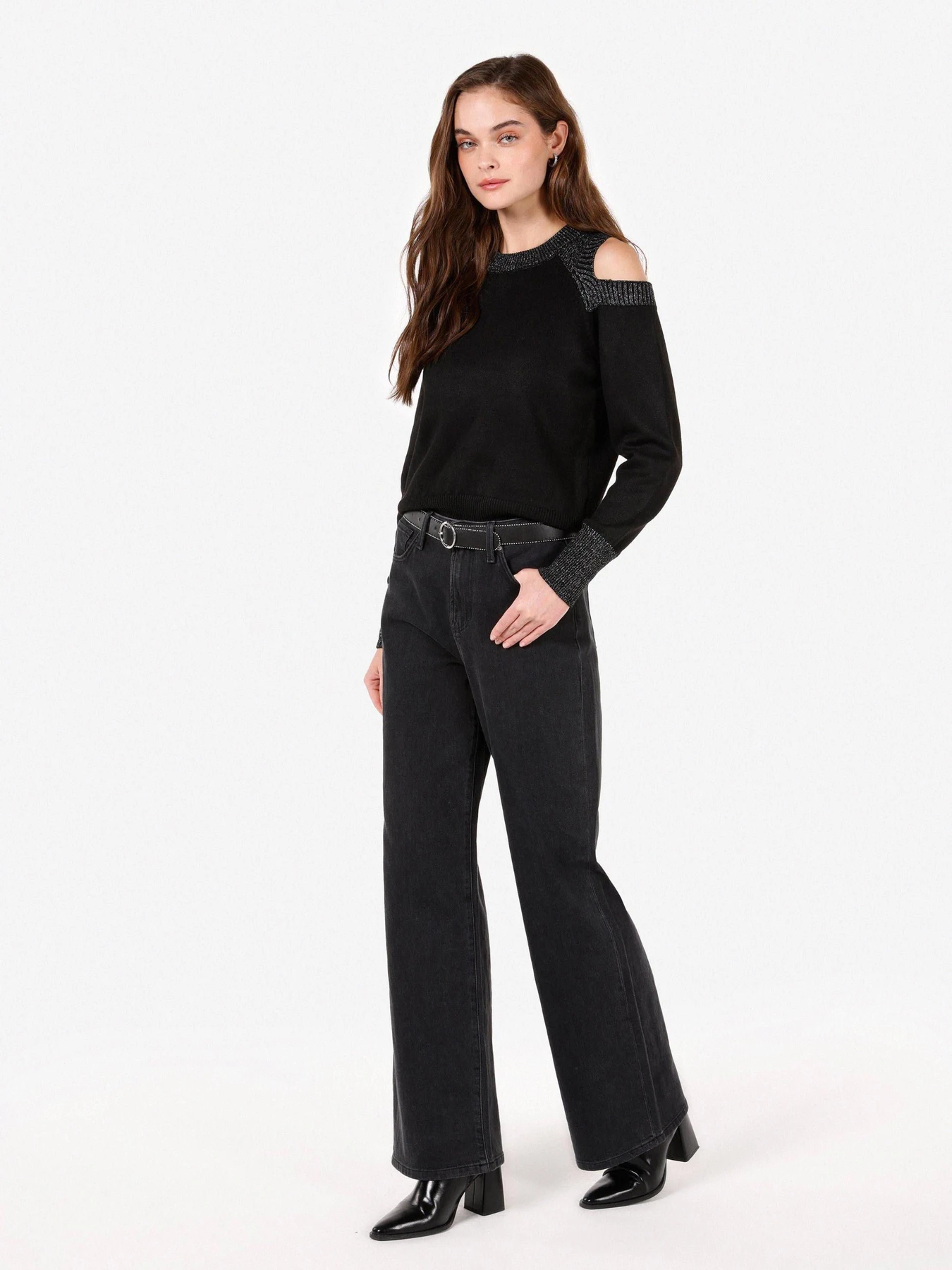 Худи и свитшоты Colin’s модель CL1070270_Q1.V1_BLK Фото