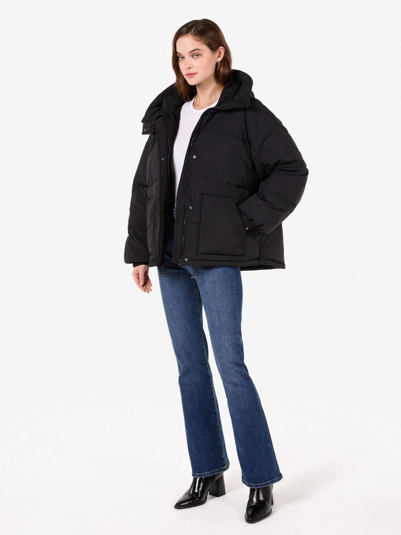 Куртки и дубленки Colin’s модель CL1070367_Q1.V1_BLK Фото